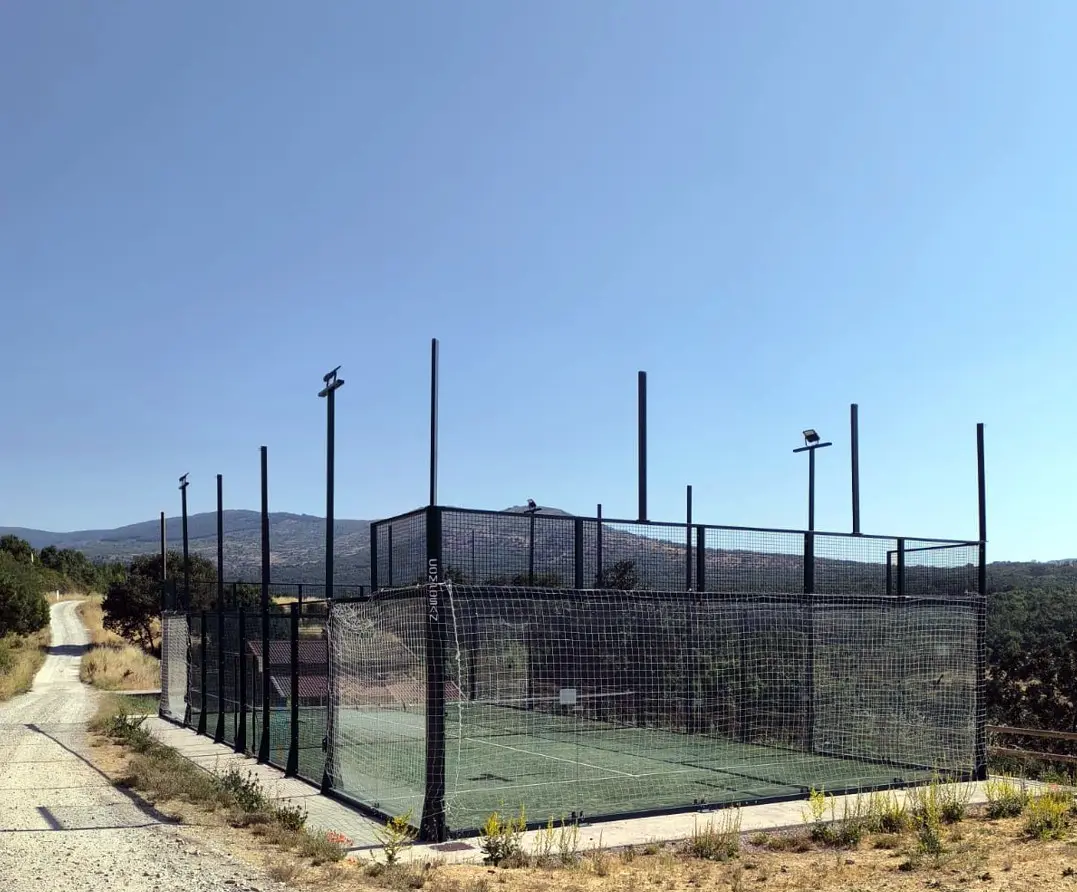 Pista de Pádel de Horcajuelo de la Sierra